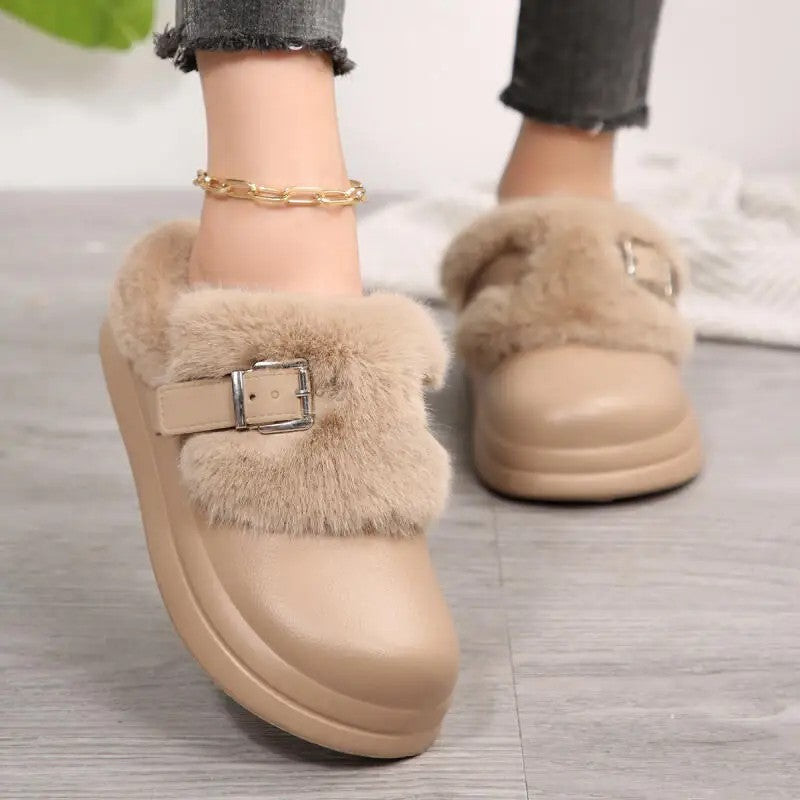 Hearth Buckle Fur Clogs