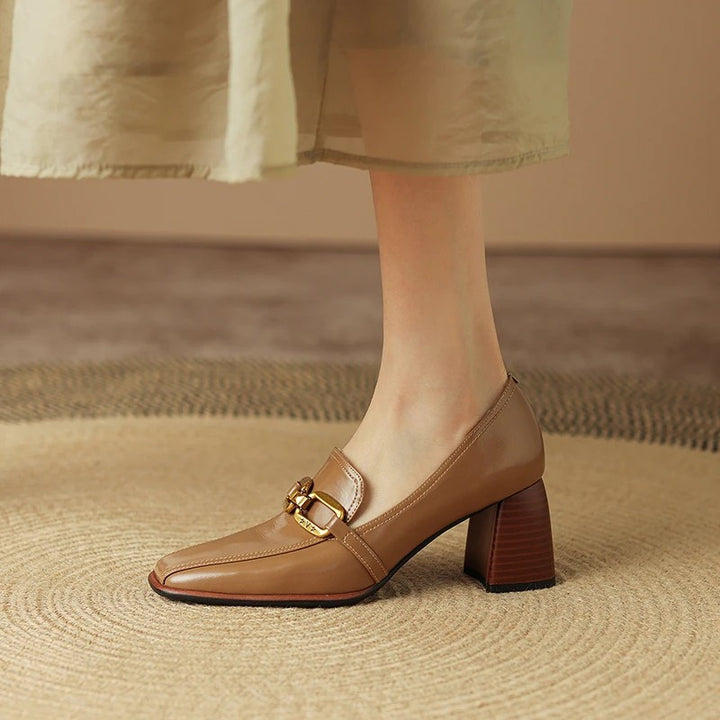 Brietta Chain Pumps