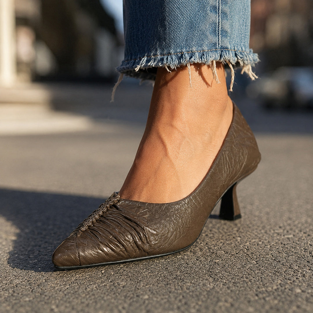 Ondina Ruched Pumps — ce_brooklyn_s2_01