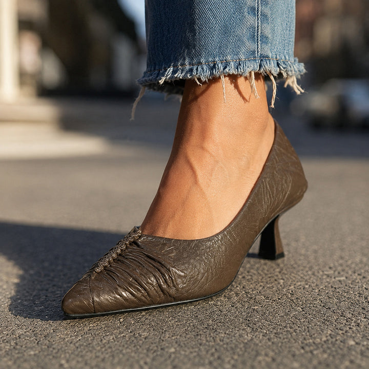 Ondina Ruched Pumps — ce_brooklyn_s2_01